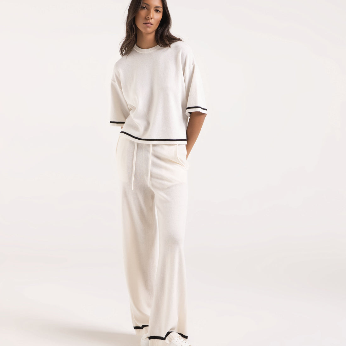 THEA Cashmere Pants White