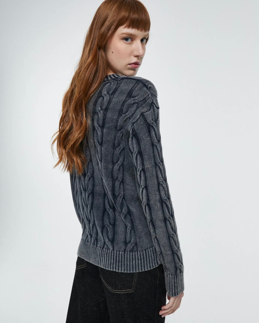 VELINA Sweater