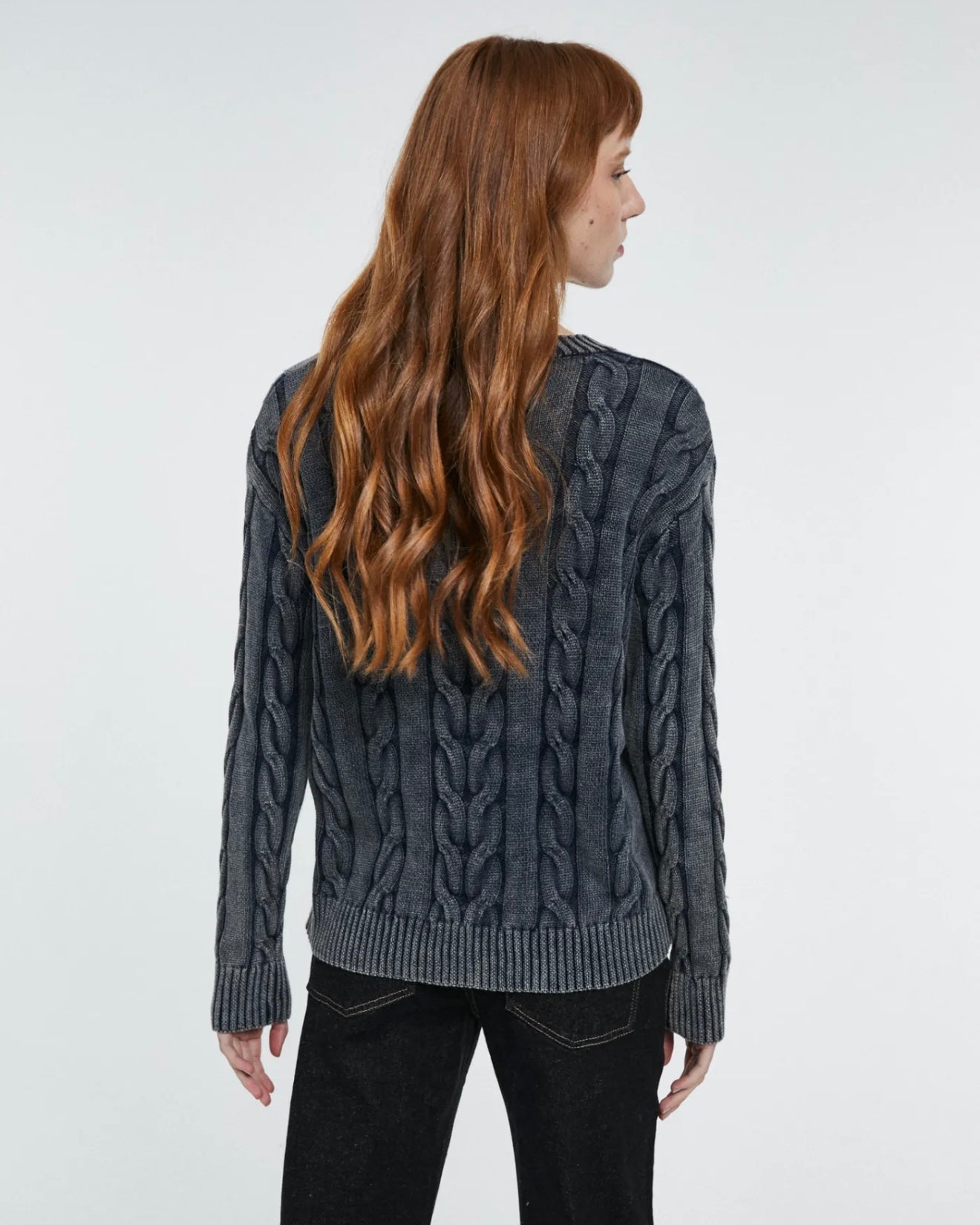 VELINA Sweater